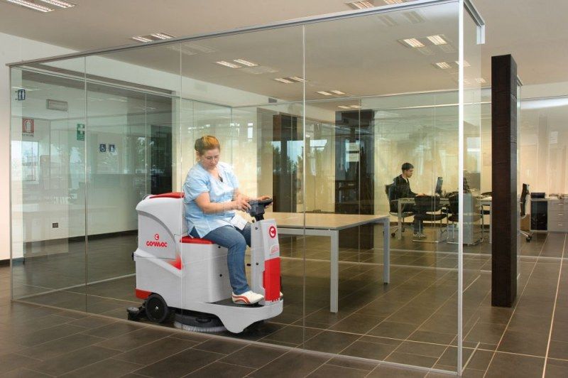 Поломоечная машина с сиденьем Comac Innova 55 B — изображение 9